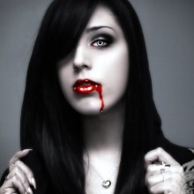 Красива дівчина вампір