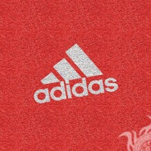 Адідас логотип на червоному тлі на аватарку