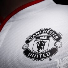 Laden Sie das Manchester United-Logo auf Ihren Avatar herunter
