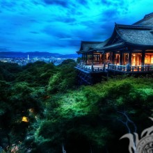 Hermoso paisaje con avatar de casa japonesa