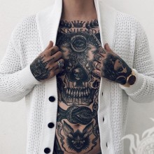 Tattoos auf dem Avatar eines Mannes in VK