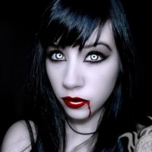 Брюнетка вампир аватарка