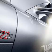 Завантажити емблему Mercedes-Benz SLR-McLaren на аватарку