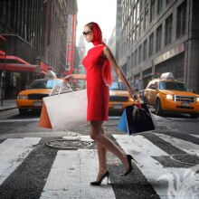 Garota em um vestido vermelho em uma faixa de pedestres avatar