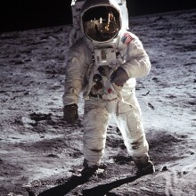 Фото американського астронавта на аватарку