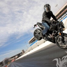 Foto de motociclista en descarga de avatar