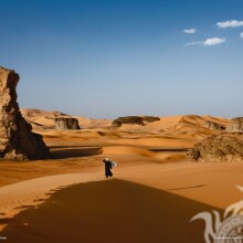 Mann in der Wüste Foto für Profilbild herunterladen