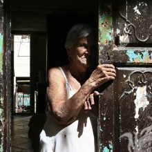 Alte Frau 70 Jahre altes Foto für Avatar