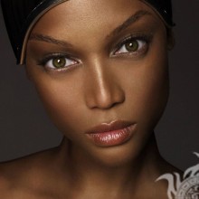Cara de niña negra en avatar