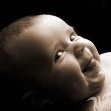 Bebê sorrindo linda ava