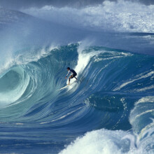 Windsurf en las olas en la foto de perfil