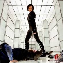 Milla Jovovich Resident Evil en la portada del perfil