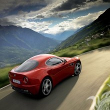 Скачать картинку Alfa Romeo на аватарку