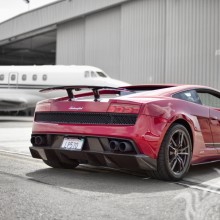Скачать спортивный Lamborghini на аватарку