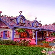 Fabulosa casa rosada para tu foto de perfil