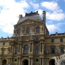 Das Louvre-Gebäude auf dem Profilbild