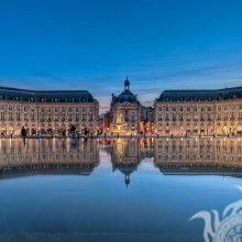 Pool de espelhos em Bordeaux na foto do seu perfil