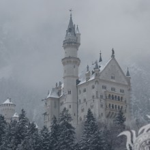 Paisagem de inverno com lindo castelo com perfil avatarkan