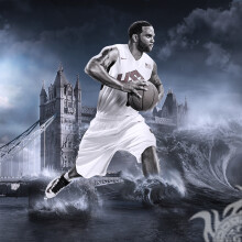 Баскетболист негр на фоне Лондонского моста на аву