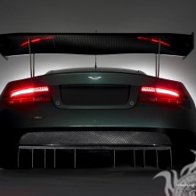 Спортивна машина Aston Martin фото скачати
