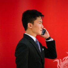 Мужчина азиат бизнесмен фото