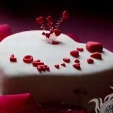 Ава с тортом на День Валентина