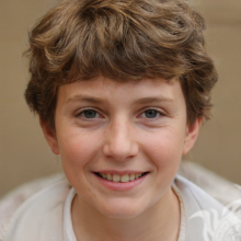 Foto eines Jungen mit flauschiger Frisur für TikTok