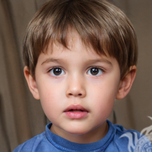 Фотография маленького мальчика шатена