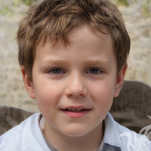 Фотография мальчика шатена для аватарки