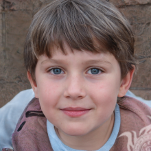 Фотография радостного мальчика для сайта объявлений