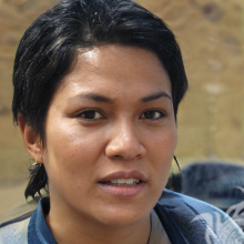 Foto eines tibetischen Mädchens 35 Jahre alt