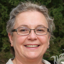 Foto de una abuela en un avatar en una tarjeta de presentación