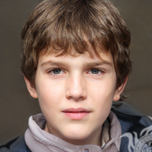Скачать портрет симпатичного мальчика шатена для Instagram