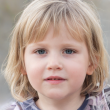 Красивое фото лица маленькой девочки со светлыми волосами