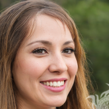 Visage féminin beau sourire