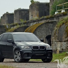 Foto de descarga del coche BMW en facebook