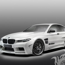 Download a photo of a fast car BMW