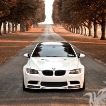Foto eines schnellen BMW auf dem Profilbild
