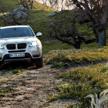 Photo de BMW sur l'avatar du gars dans le réseau social