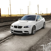 Photo of a BMW car on an avatar download for a guy