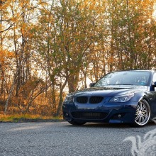 Foto de um carro poderoso BMW em um download de avatar para um cara