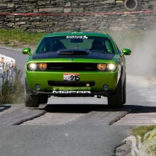 Потужний зелений Dodge завантажити фото