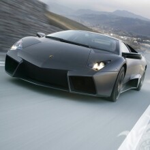 Baixe a imagem de um Lamborghini preto poderoso em sua imagem de perfil