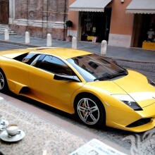 Téléchargez la photo de Lamborghini sur votre photo de profil