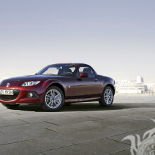 Download grátis de foto na foto do perfil Mazda vermelho elegante para menina