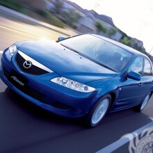 Foto de descarga gratuita para foto de perfil Mazda azul elegante para niña