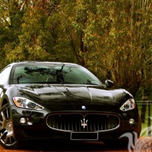 Скачать картинку роскошный черный Maserati на аву для парня