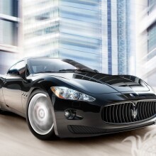 Téléchargez la photo Maserati noire par page