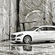 На аву скачать фотографию элегантный белый Mercedes