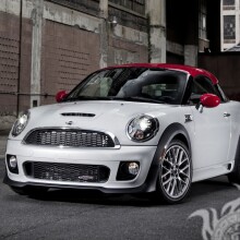 Download photo of a white MINI Cooper on your profile picture for a girl